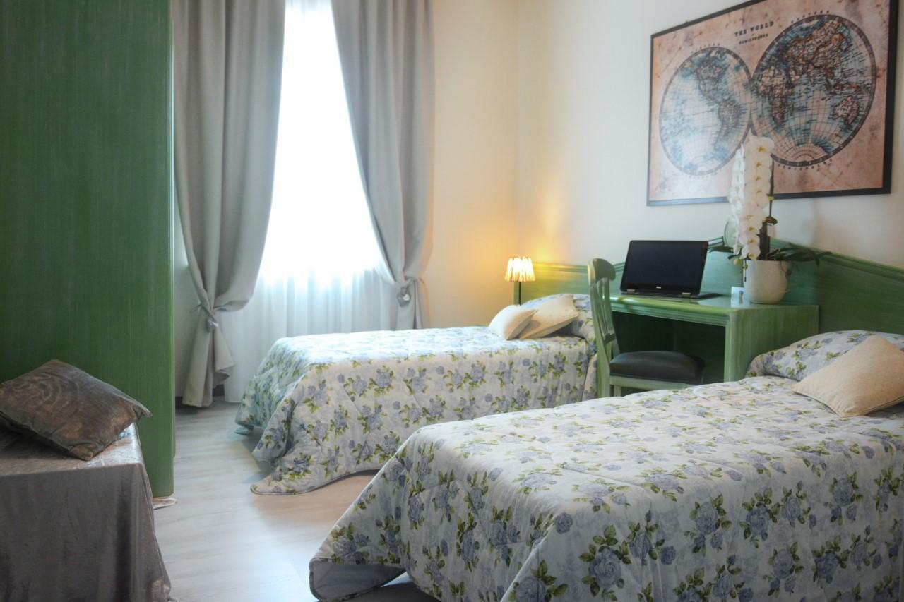 Hotel Oceano Peschiera del Garda Extérieur photo