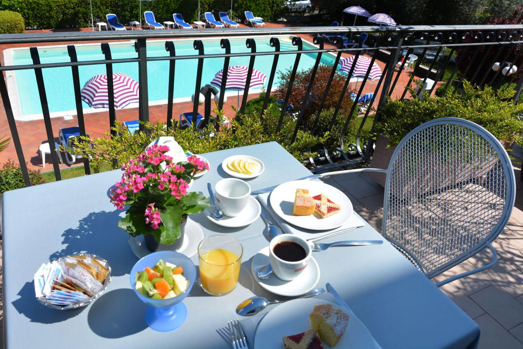 Hotel Oceano Peschiera del Garda Extérieur photo