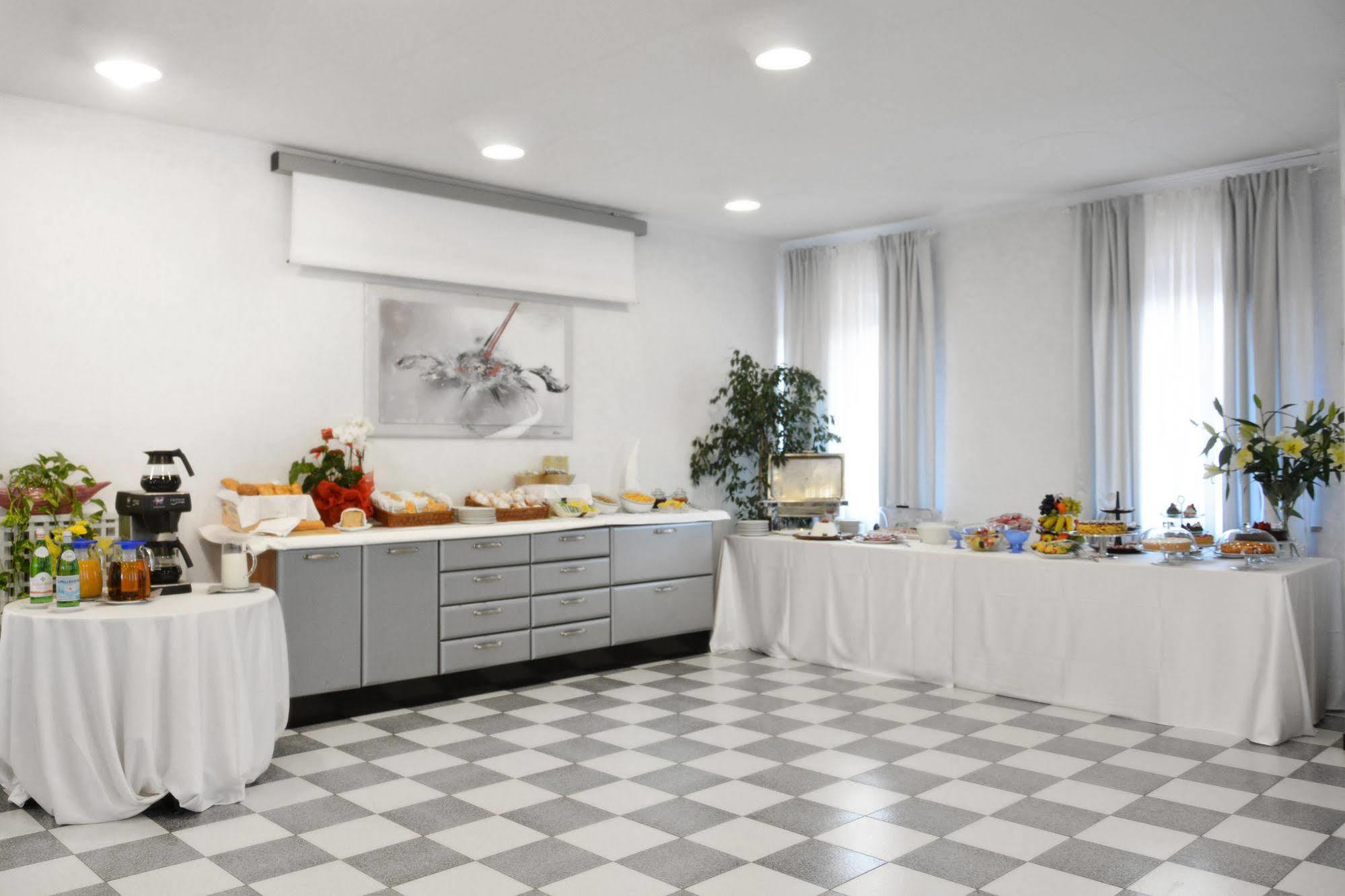Hotel Oceano Peschiera del Garda Extérieur photo